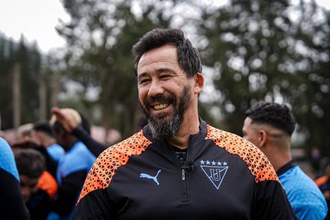 ‘Nadie se prepara para morir y yo no para perder cinco partidos’: Pablo ‘Vitamina’ Sánchez, nuevo DT de Liga de Quito, y su contundente respuesta a un comunicador