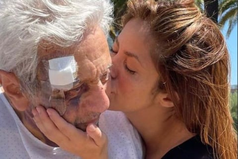 El padre de Shakira salió de la clínica donde estaba hospitalizado, pero hay hermetismo sobre su salud