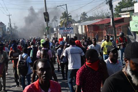 Intensos tiroteos se registran cerca al Palacio Nacional en  Puerto Príncipe, capital de Haití