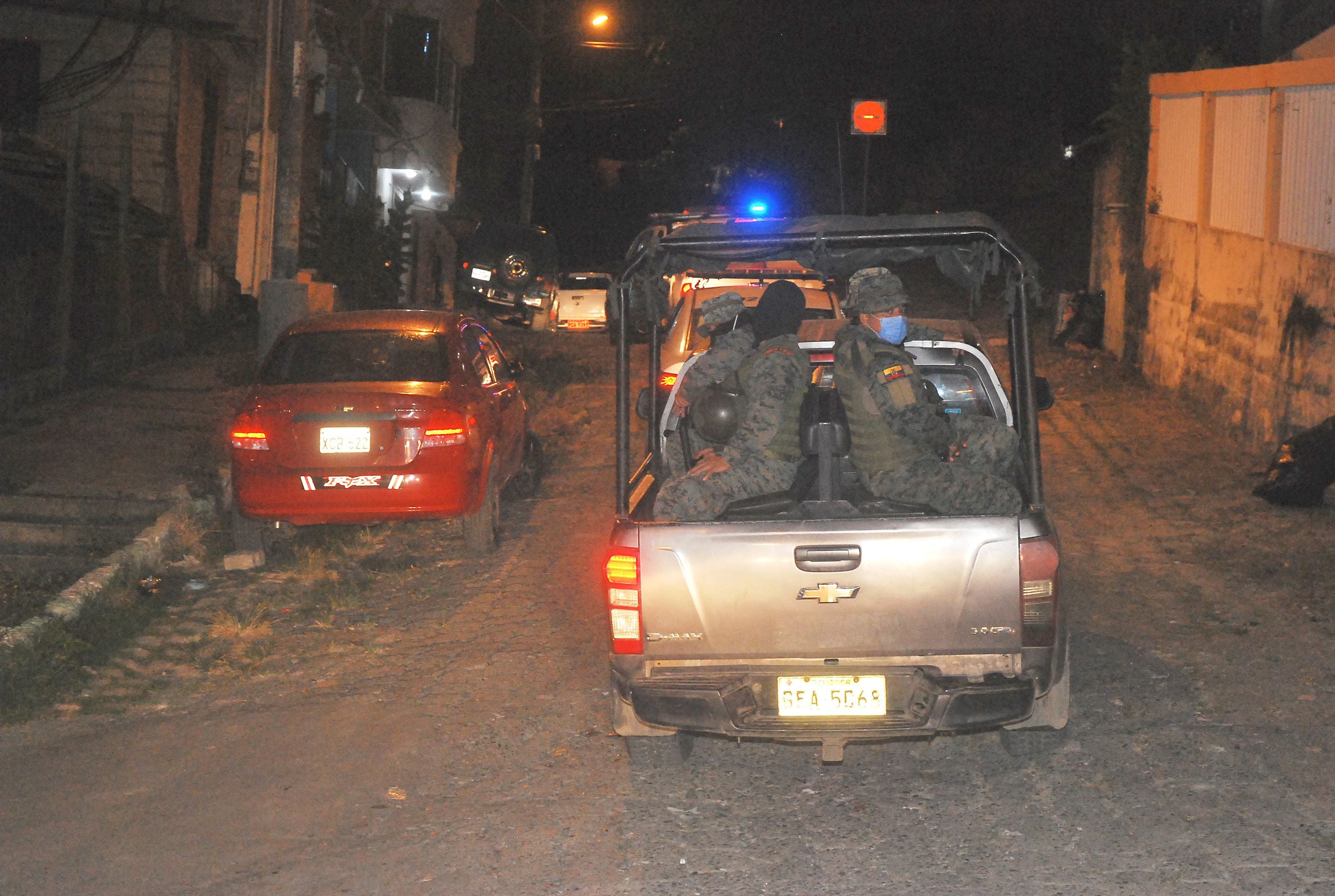 Sicarios suben a bus y disparan a dos pasajeros en Esmeraldas