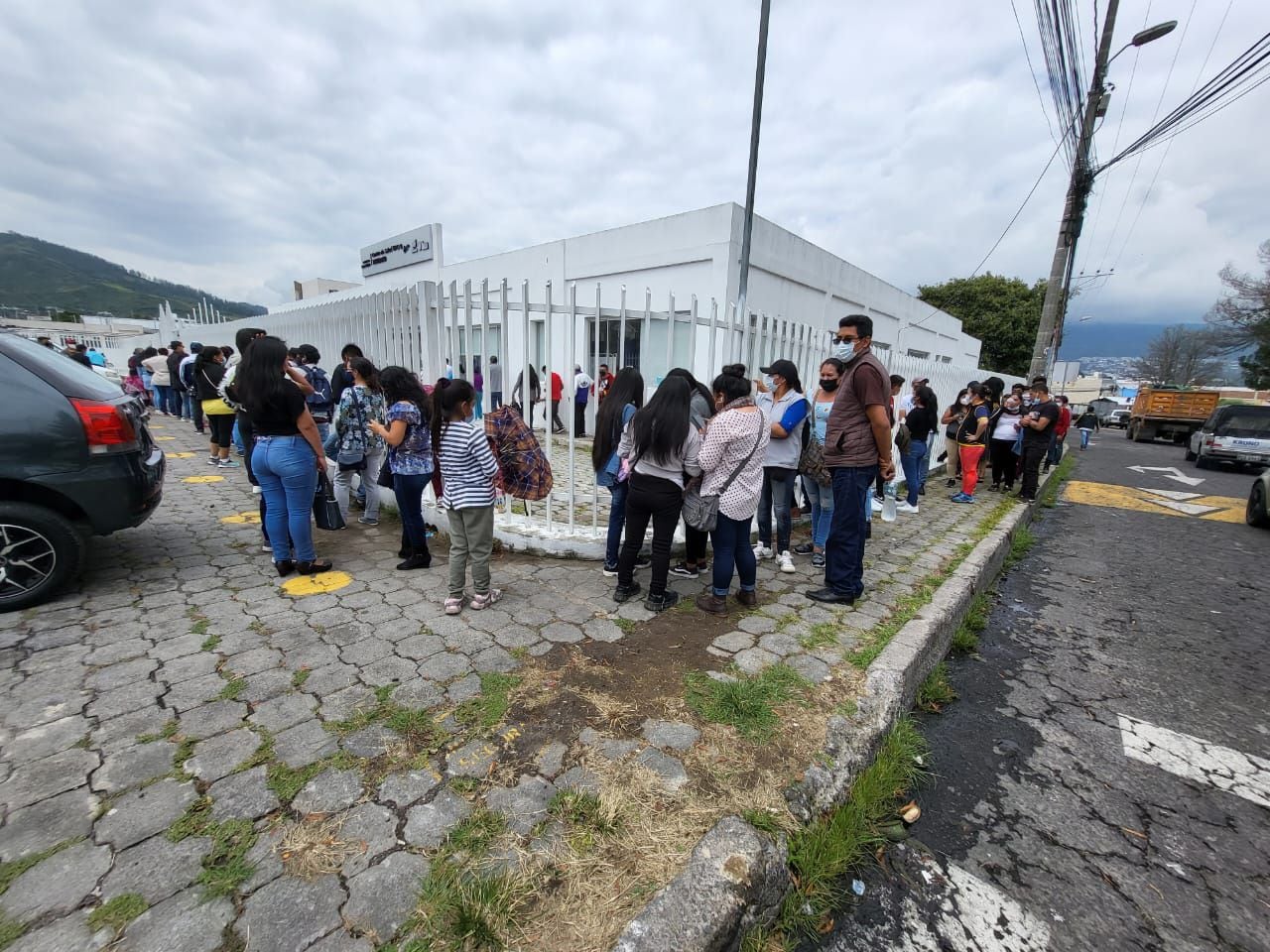 Alta concurrencia en Quito para recibir la vacuna contra el coronavirus