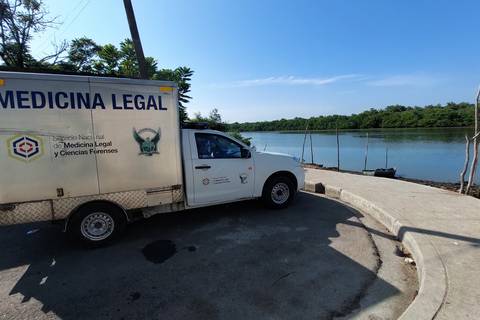 Dos cuerpos decapitados y una cabeza ha arrastrado la corriente del río Guayas hasta el Guasmo sur 