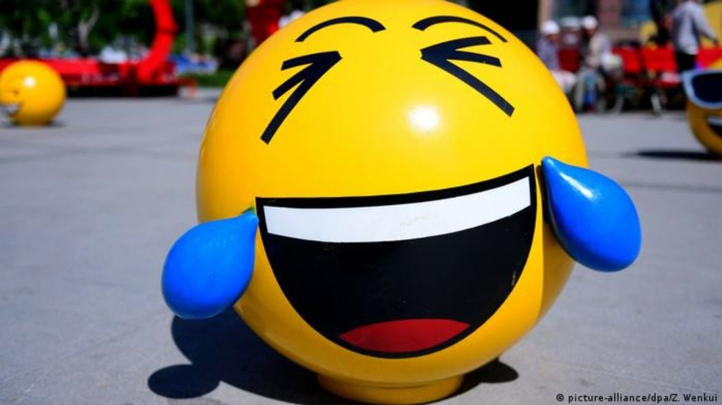 La carita con lágrimas de risa es el emoji que más se usa en el mundo