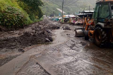 COE de Tungurahua se mantiene en sesión permanente ante daños causados por lluvias 