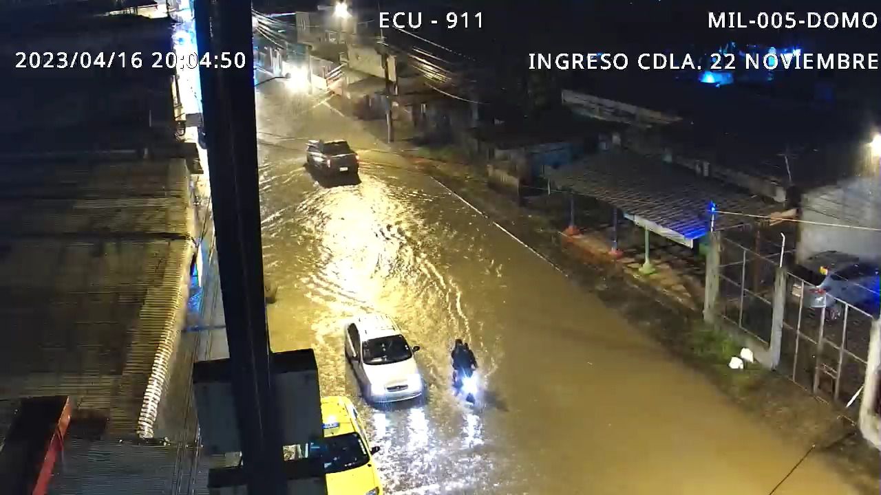 Prolongada lluvia genera estragos en varios sectores de Guayaquil, Durán y Milagro