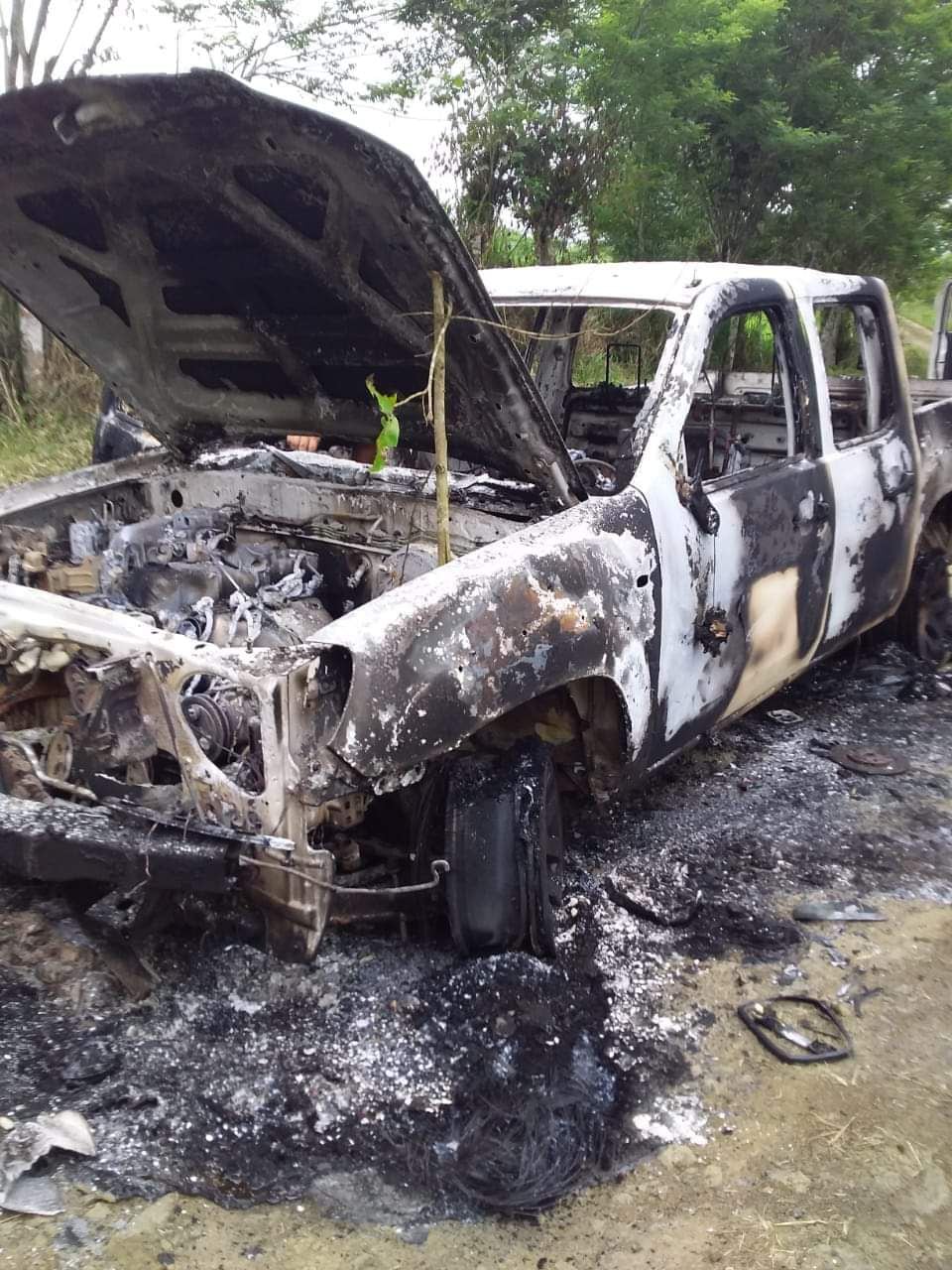 Queman a tres supuestos delincuentes en zona rural de Manabí