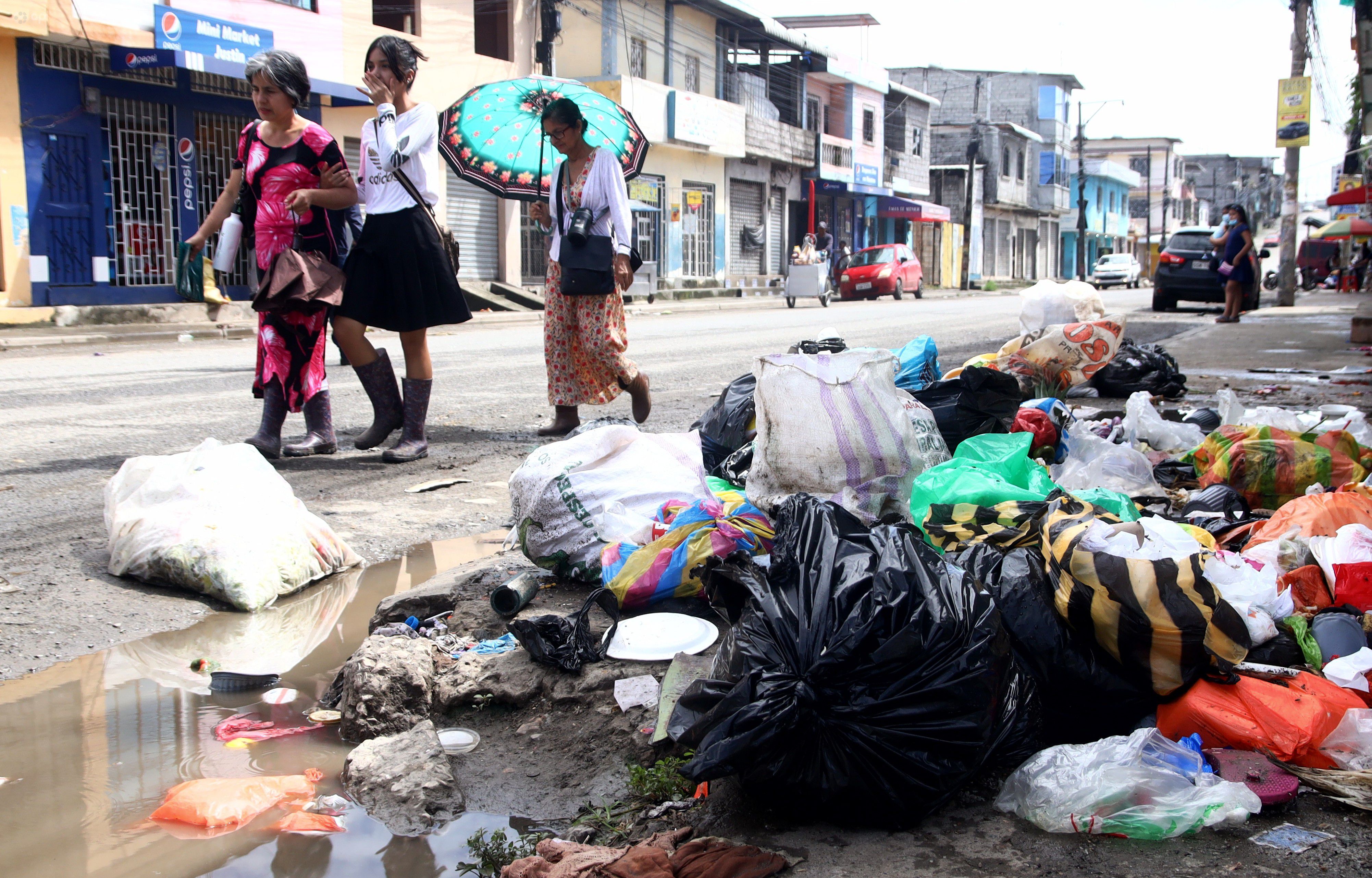 Más de 2.900 casos de dengue y uno de chikungunya hay en Ecuador, según autoridades sanitarias