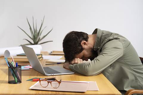 5 razones urgentes por las que el cansancio extremo no debe pasarse por alto: Puede ser síntomas de diabetes o hipertiroidismo
