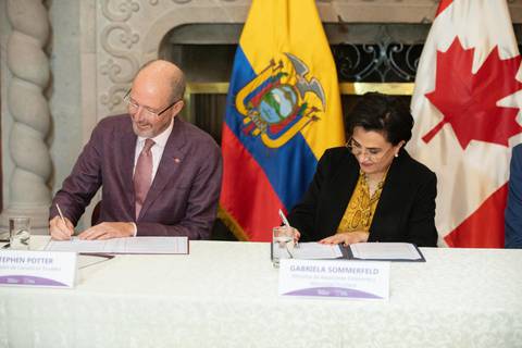 Ecuador y Canadá firman convenio que permite sumar aportaciones a la seguridad social en ambos países