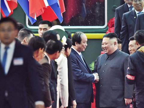 Kim Jong Un y Donald Trump llegan a Vietnam un día antes de su cumbre