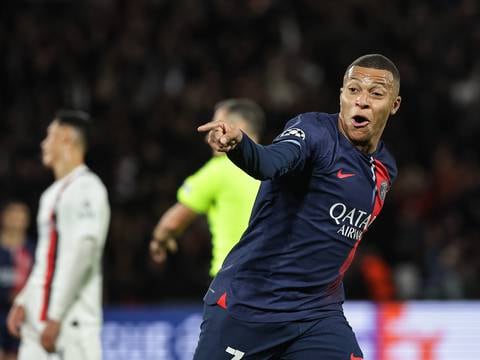 Paris Saint-Germain vapuleó al AC Milan y se adueña del liderato del grupo F de la Champions League