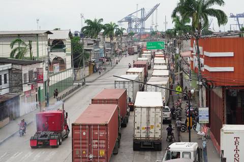 Exportadores esperan que se concrete solución a corto plazo para ingreso ágil y seguro a puertos del sur de Guayaquil