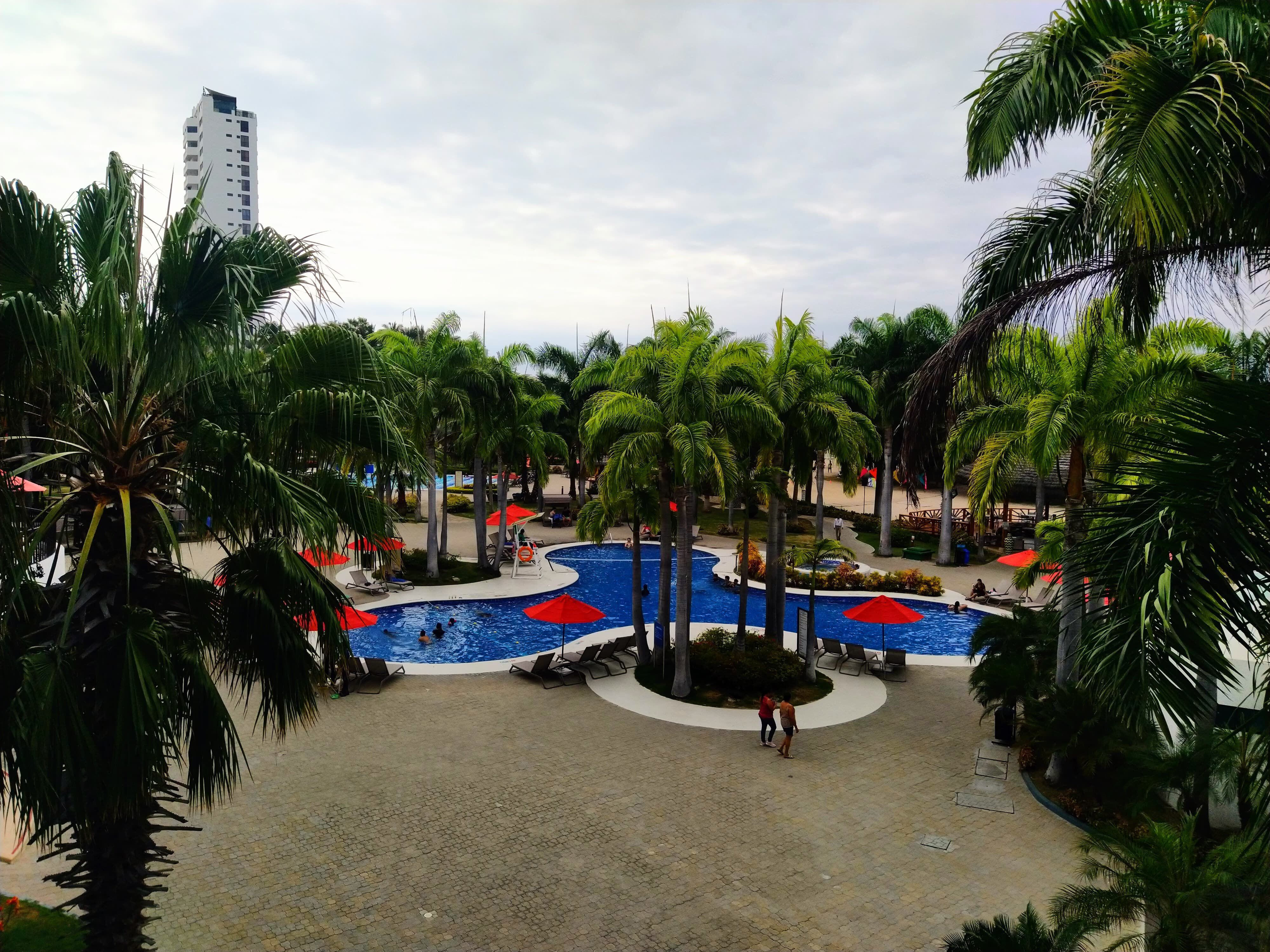 Decameron Punta Centinela está a una hora y media de Guayaquil, en la Provincia de Santa Elena.