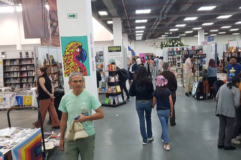 Descuentos y variedad: el gancho para asistir a la Feria del Libro 2024, en Quito