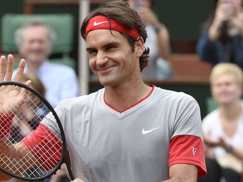 Roger Federer pasa a la segunda fase en Roland Garros