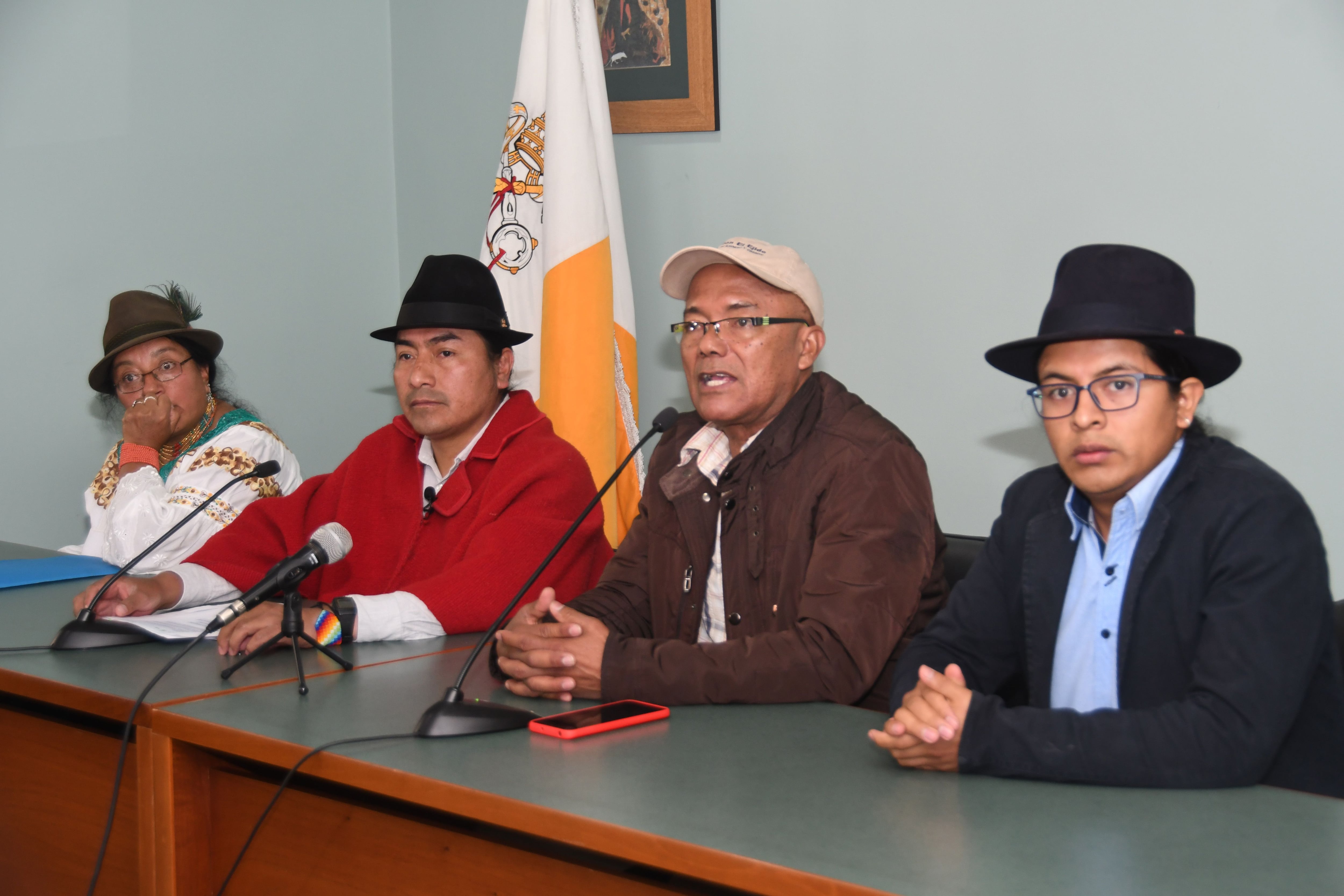 Leonidas Iza indicó que el movimiento indígena buscará tener mesas de diálogo con el Legislativo, una vez que finalicen las del Gobierno 