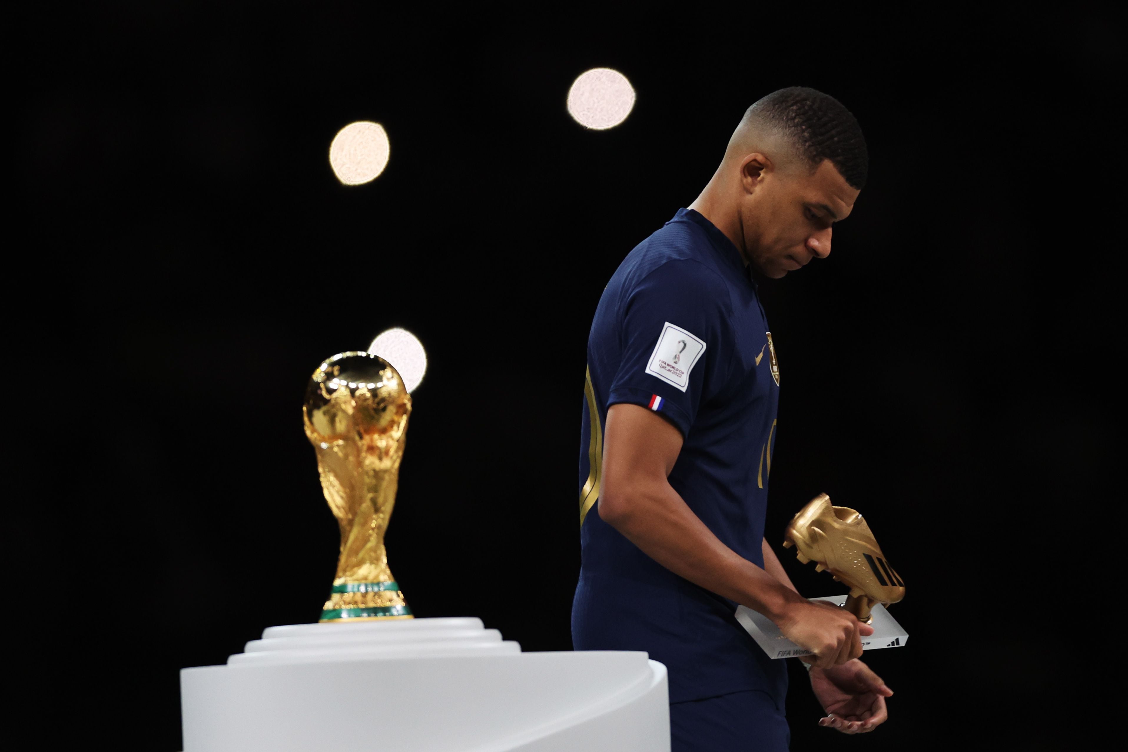 Kylian Mbappé tuvo su triplete más ‘doloroso’, hizo lo que Francia ‘no pudo’, pero ‘no pudo hacer todo’