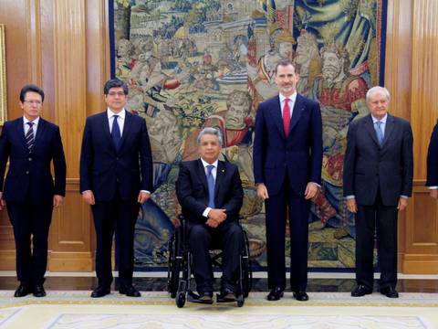 Cuota política en el servicio exterior de Lenín Moreno sigue regresando al país