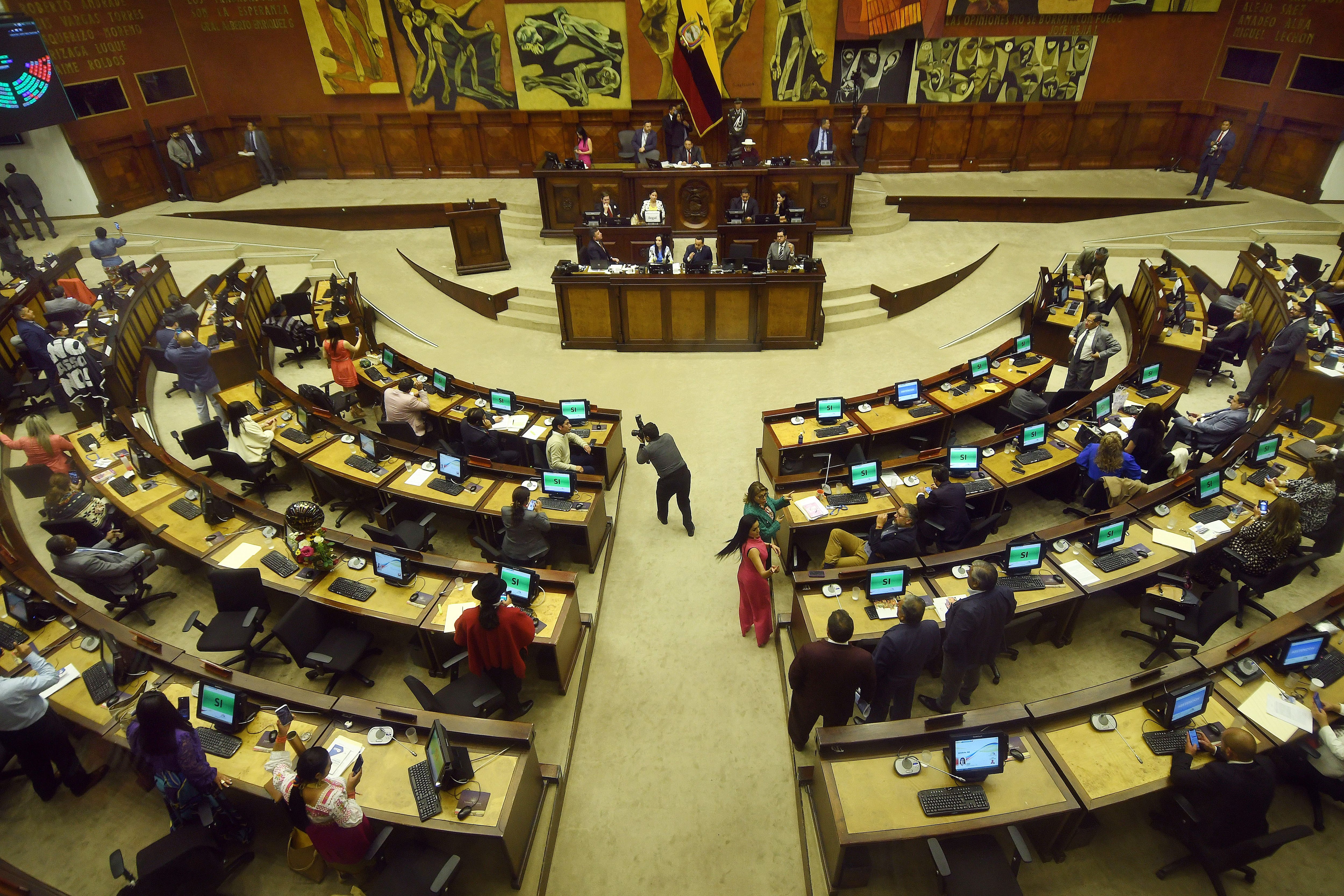 Asamblea notifica al presidente Guillermo Lasso con el juicio político