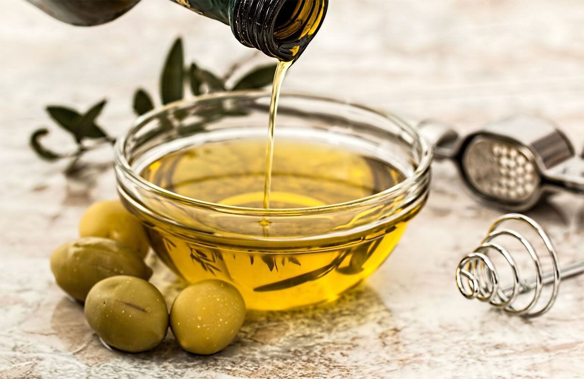 El aceite de oliva extra virgen es el más recomendado para su uso en la cocina. Foto: Pixabay.