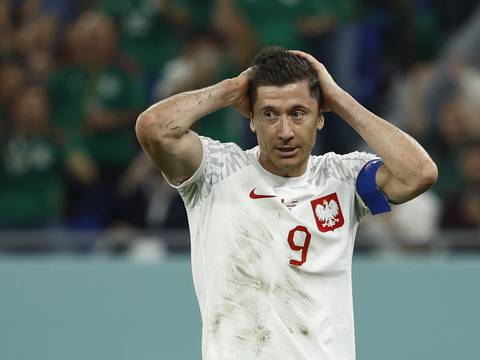 Robert Lewandowski extiende sequía de goles en mundiales