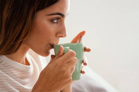 Té verde, té rojo o té negro: Cuál es más efectivo para bajar de peso y por cuánto tiempo debe tomarse para ver resultados