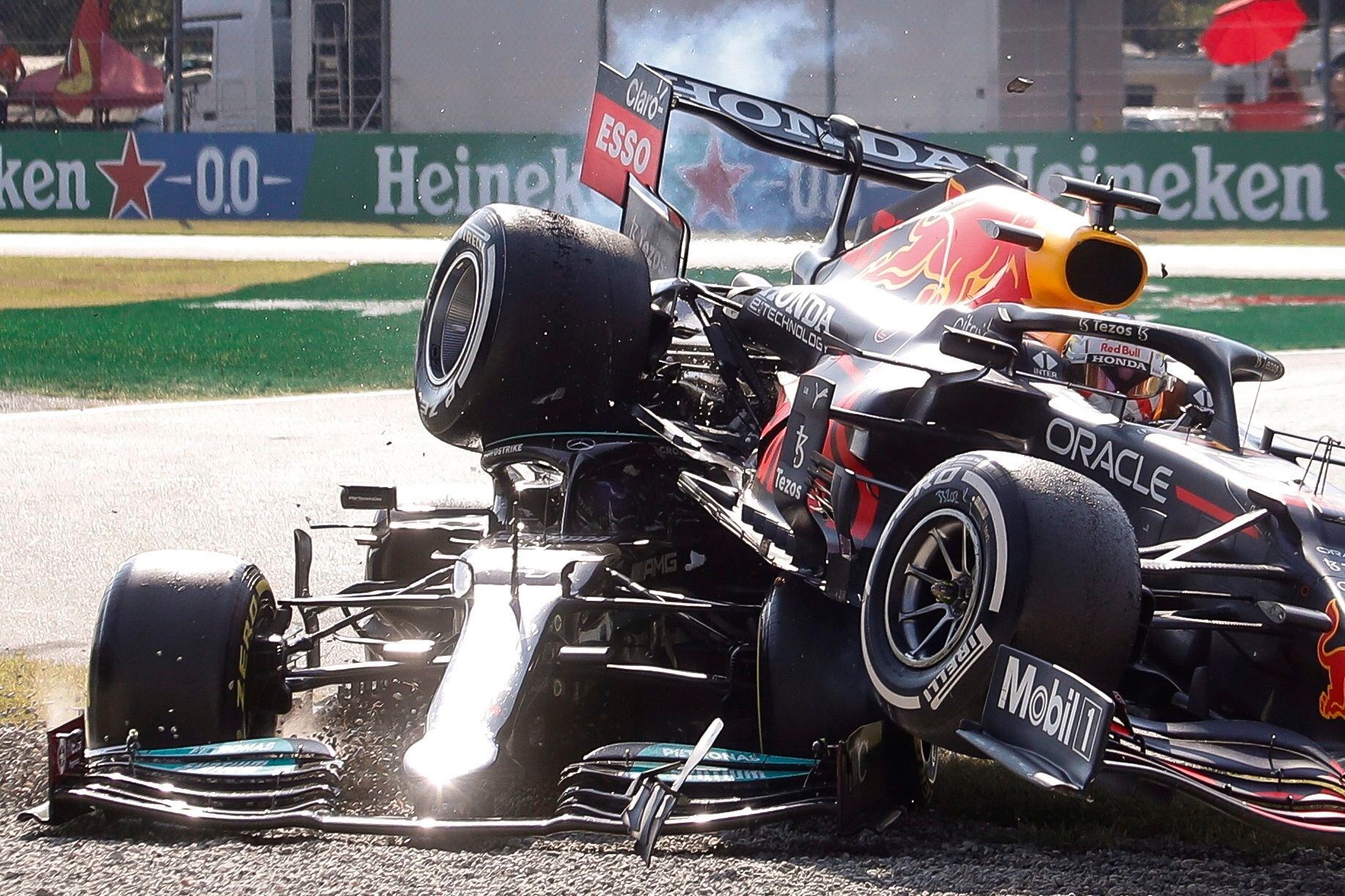 Marx Verstappen, penalizado con tres posiciones tras incidente contra Lewis Hamilton