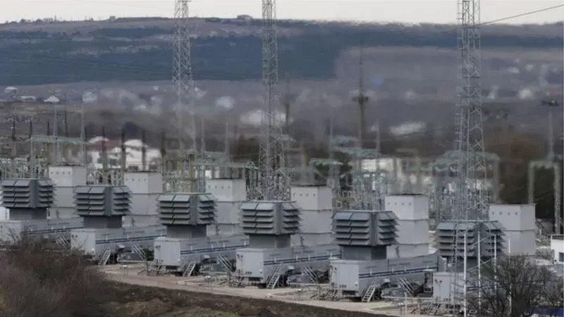 La red eléctrica de Ucrania se ha visto afectada anteriormente por ciberataques. Reuters