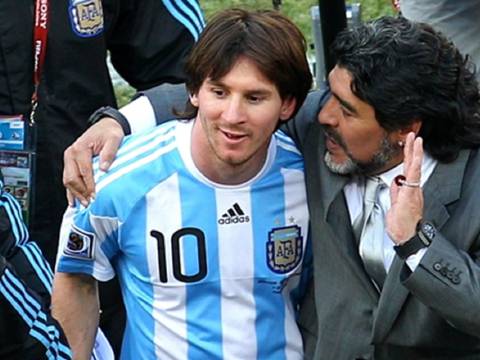 Lionel Messi, ganador del Balón de Oro, y la dedicatoria a Diego Maradona tras recibir el galardón: Feliz cumpleaños, este premio lo comparto con vos