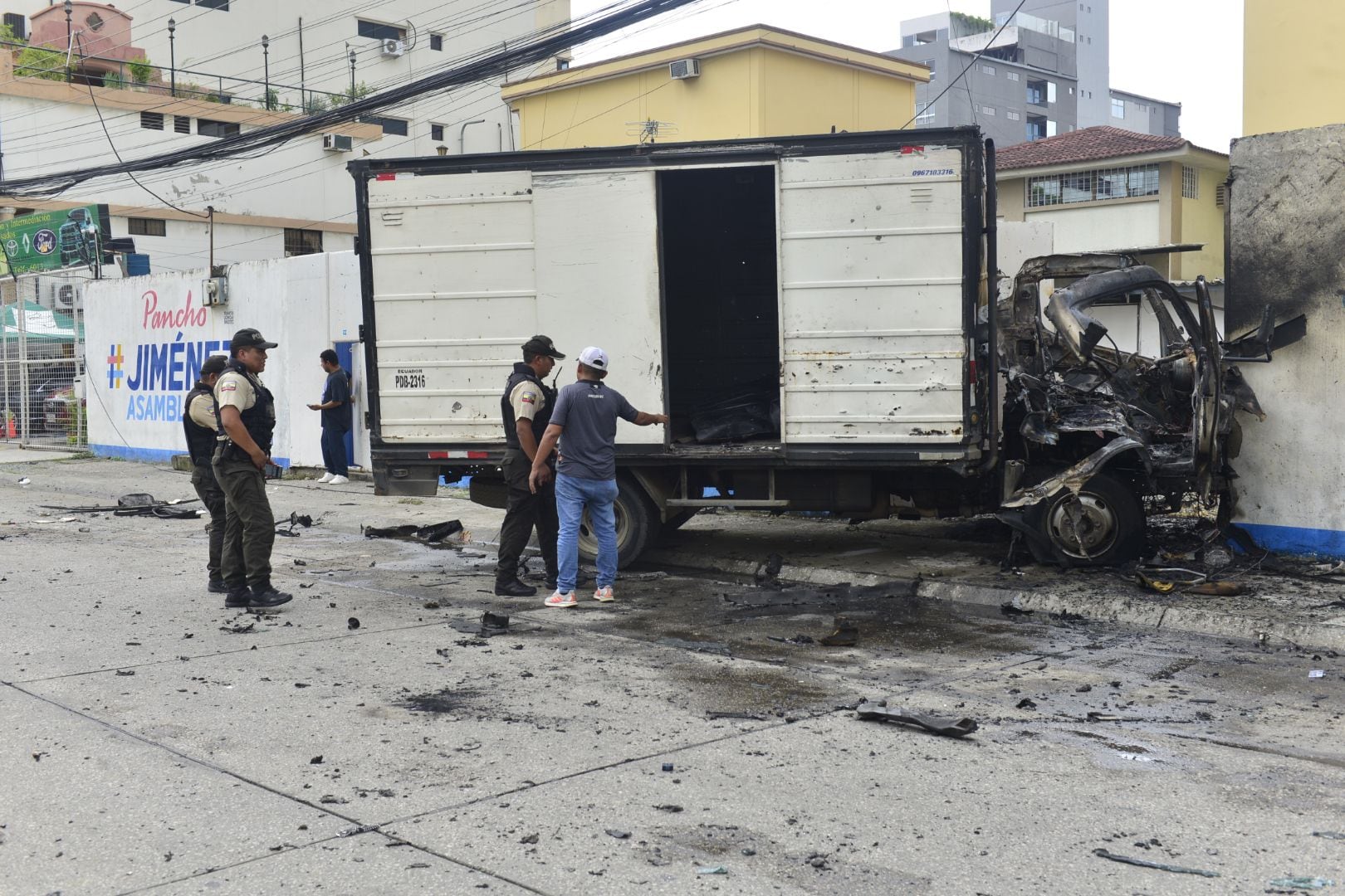 ‘Es una organización que planificó bien este hecho’: la ruta y los tiempos desde el incendio del camión hasta el robo a joyería de Kennedy norte