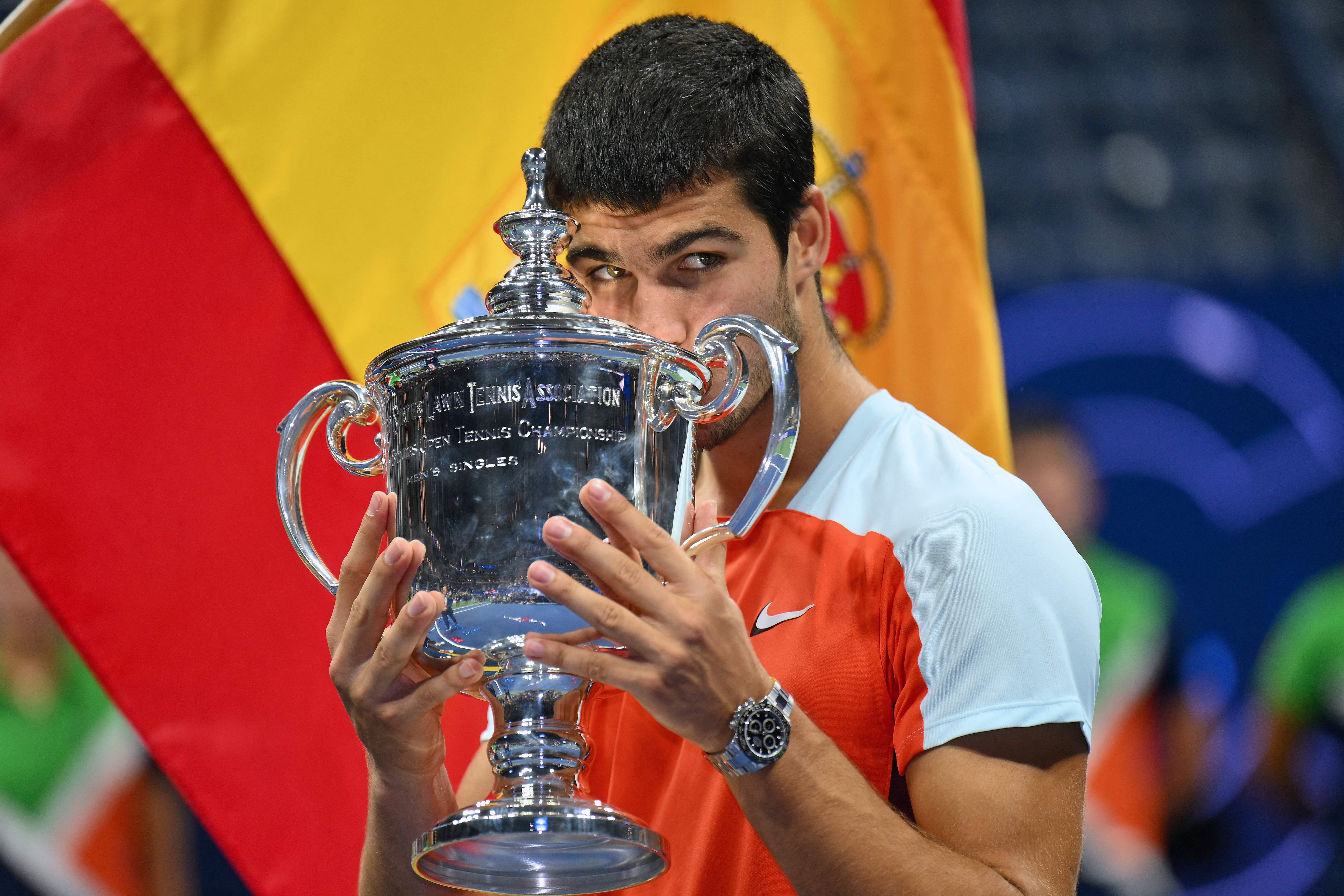 Carlos Alcaraz cerca de alcanzar los 10 millones de dólares de ganancias en premios ATP