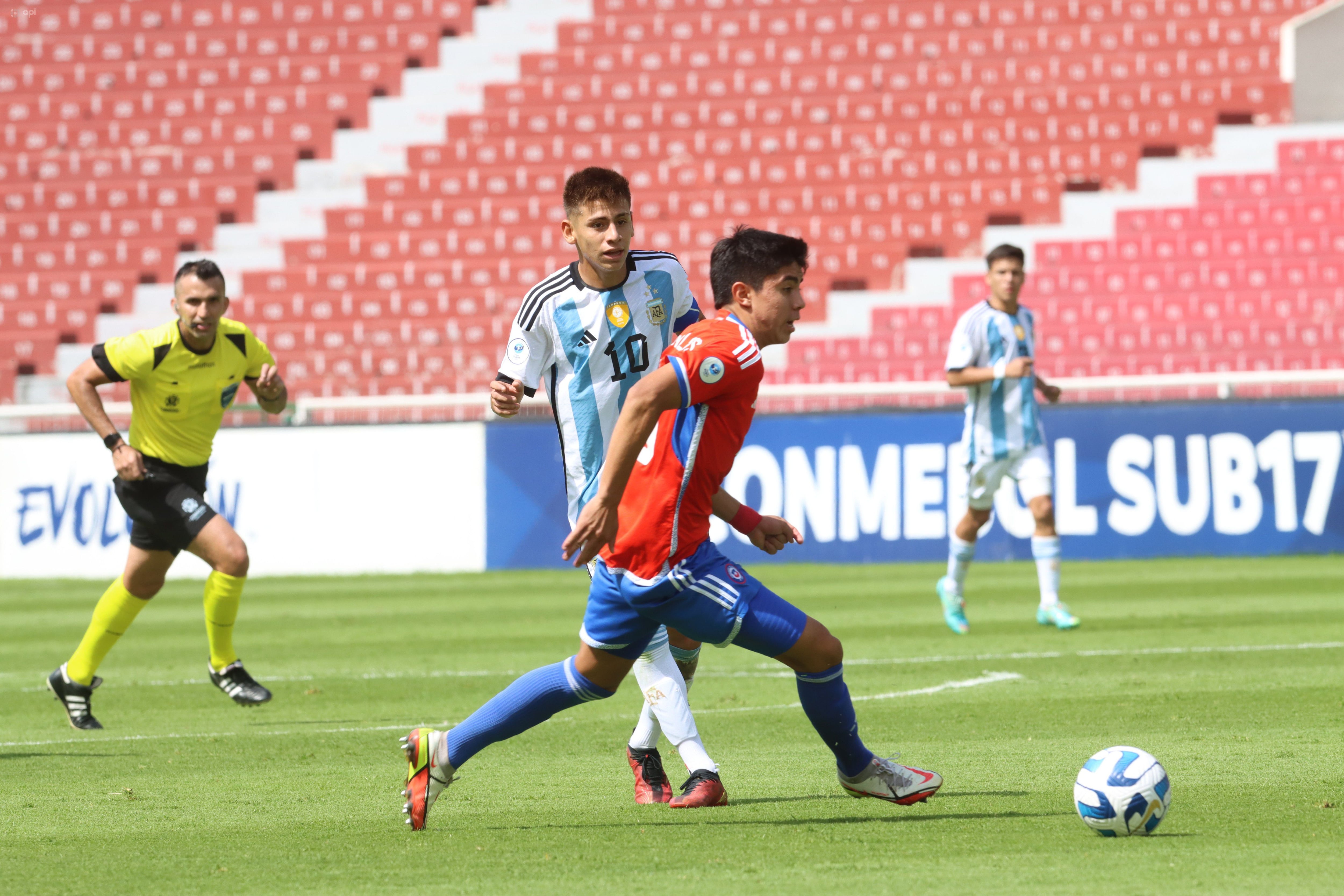 Prensa de Chile: ‘La Roja necesita sacarle sí o sí puntos a Ecuador en un partido trascendental’