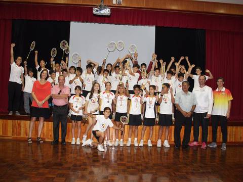 Alemán Humboldt triunfó en torneo de bádminton