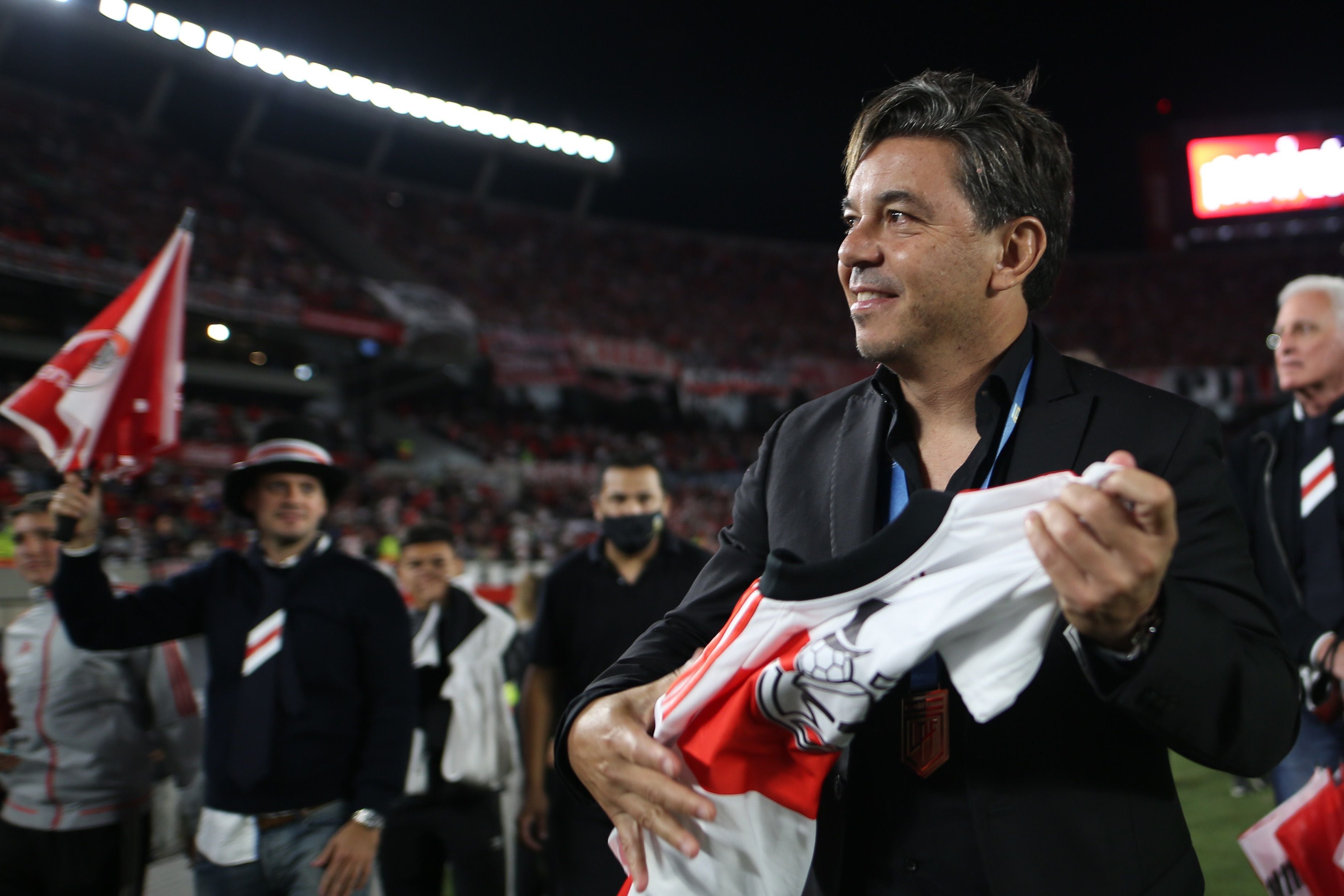 Marcelo Gallardo elige ‘seguir estando’ y permanecerá como DT de River Plate