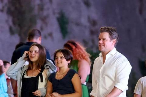 Así lucen hoy las hijas de Matt Damon y Luciana Barroso, que forman una de las familias más sólidas de Hollywood
