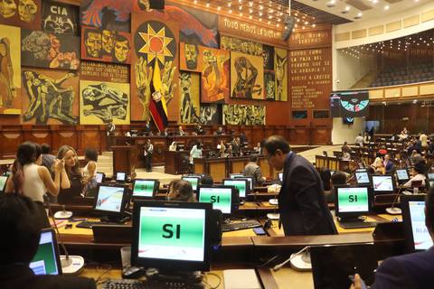 Asamblea debate este jueves enmienda constitucional para modificar la forma de votación de los vetos presidenciales
