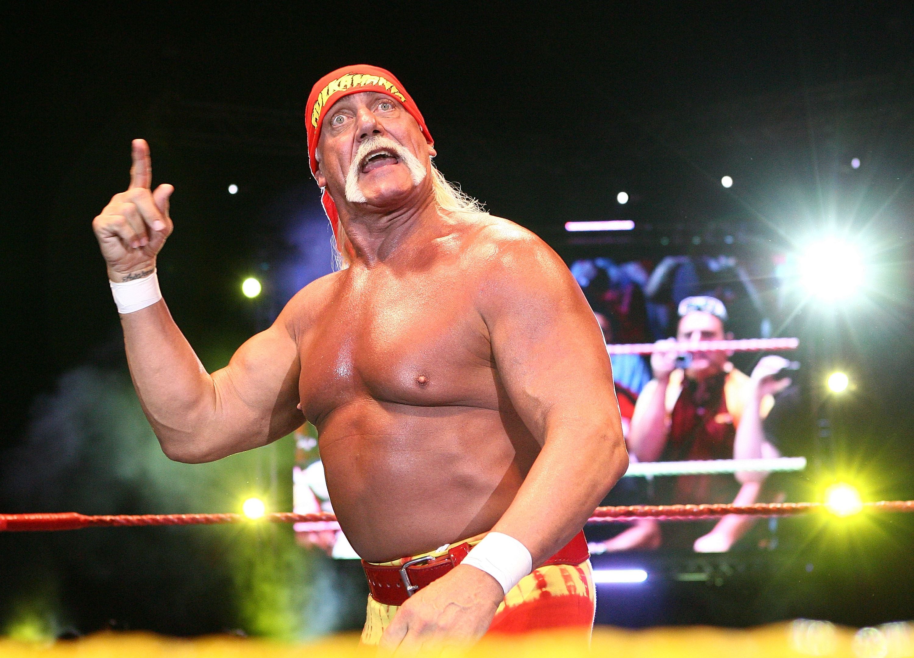 A sus 68 años, Hulk Hogan vive una vida alocada lejos de los cuadriláteros de la WWE  