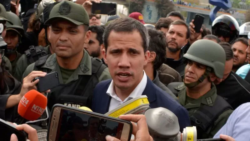 GETTY IMAGES Los esfuerzos de la oposición para lograr que los militares le quitaran el apoyo a Maduro no fructificaron.