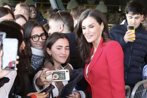 Julia Roberts sigue siendo la “Mujer Bonita” a sus 55 años: la actriz  estadounidense reaparece en un evento con un nuevo look que dejó a todos  asombrados, Gente, Entretenimiento