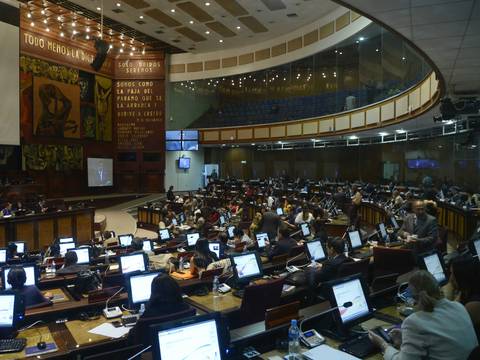 Pleno de la Asamblea se allanó al veto presidencial de la Ley de Aguas