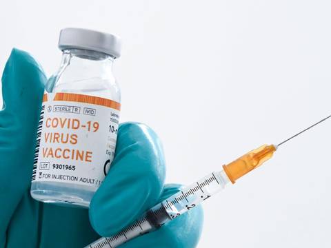 Sudáfrica inicia ensayos con vacuna experimental de Novavax para el COVID-19