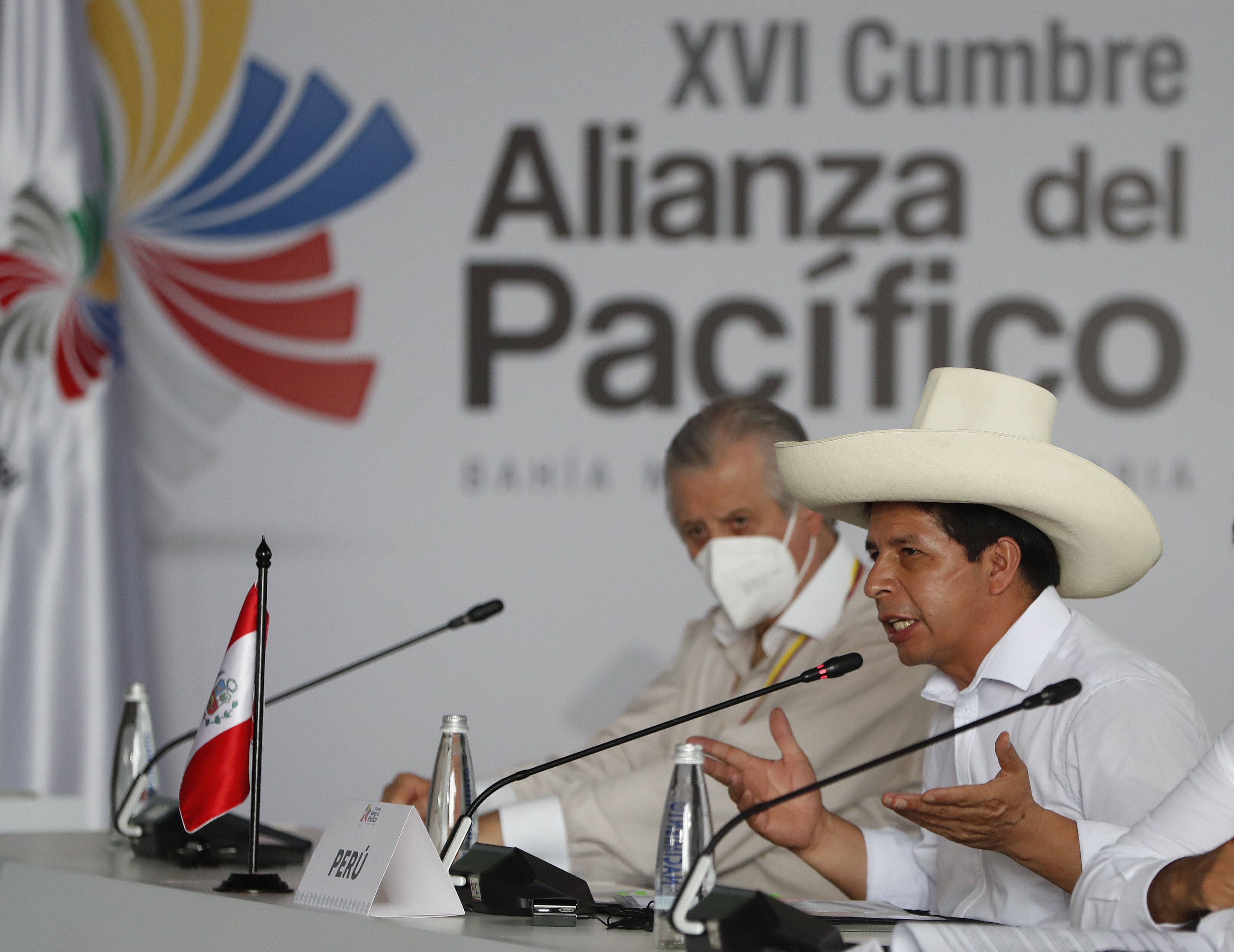 México pospone cumbre de la Alianza del Pacífico que se iba a realizar en Lima, por acontecimientos políticos en Perú