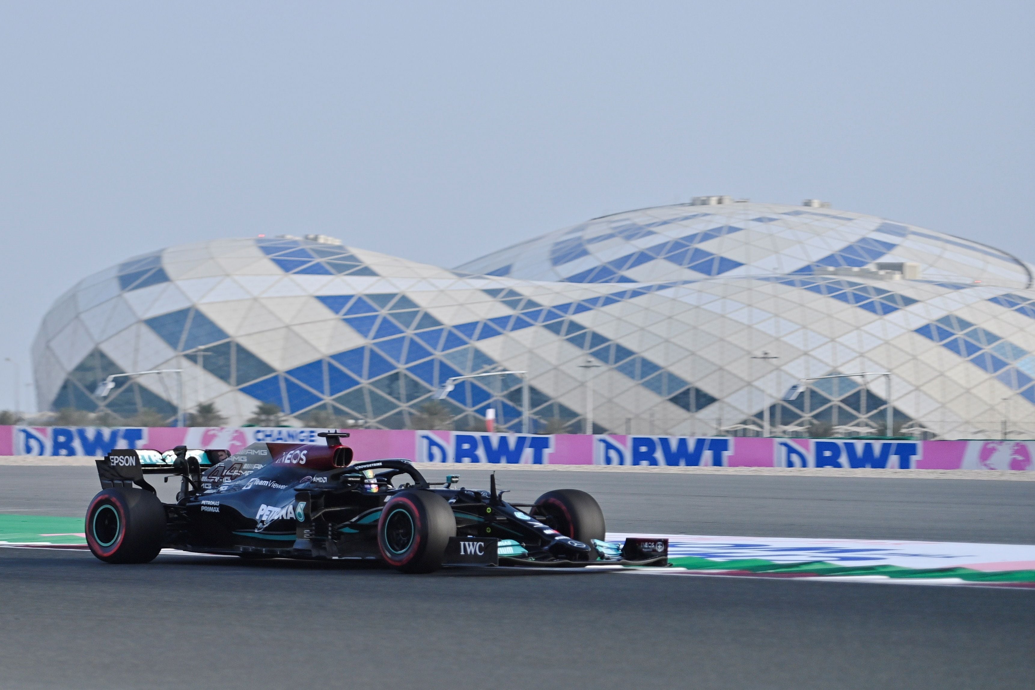 ‘Pole’ para Lewis Hamilton en el debutante Gran Premio de Catar