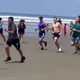 El presidente Daniel Noboa arrancó el 2024 trotando en la playa