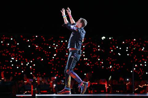 Coldplay estrenará álbum fabricado con botellas de plástico recicladas