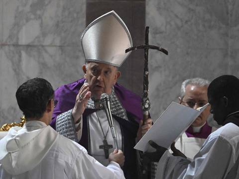 Papa Francisco hizo un llamado de “mirarnos por dentro y tomar conciencia de quiénes somos” en Miércoles de Ceniza