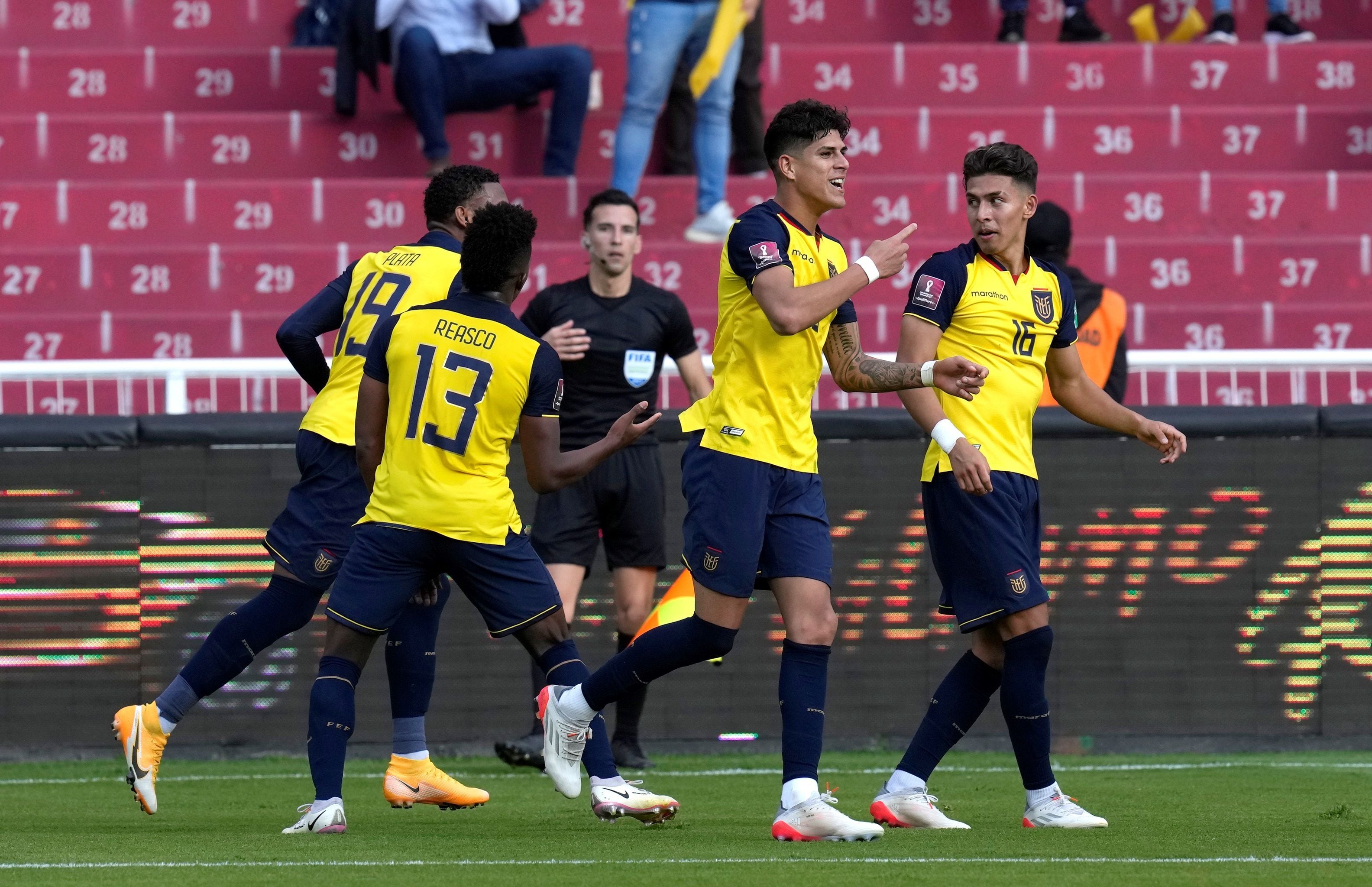 ‘Va a haber muchos más’ goles con Ecuador, dice Piero Hincapié