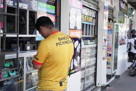‘Nos tocó pedir disculpas y devolver el dinero’: corte de luz dejó negocios afectados en Guayaquil