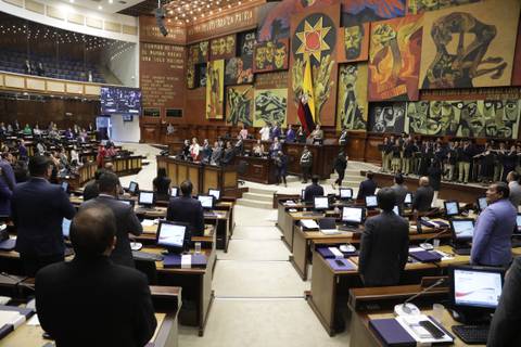 ‘Camisetazos’ aumentan en la Asamblea Nacional y la reforma que busca sancionarlos sigue a la espera de segundo debate 