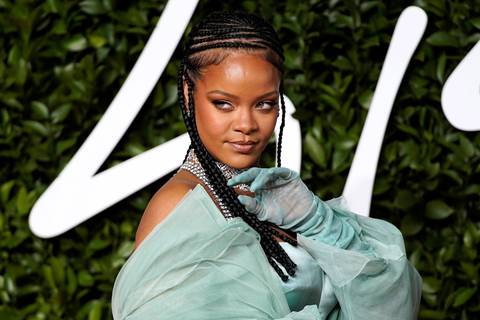 Rihanna es oficialmente milmillonaria, de acuerdo a la revista Forbes
